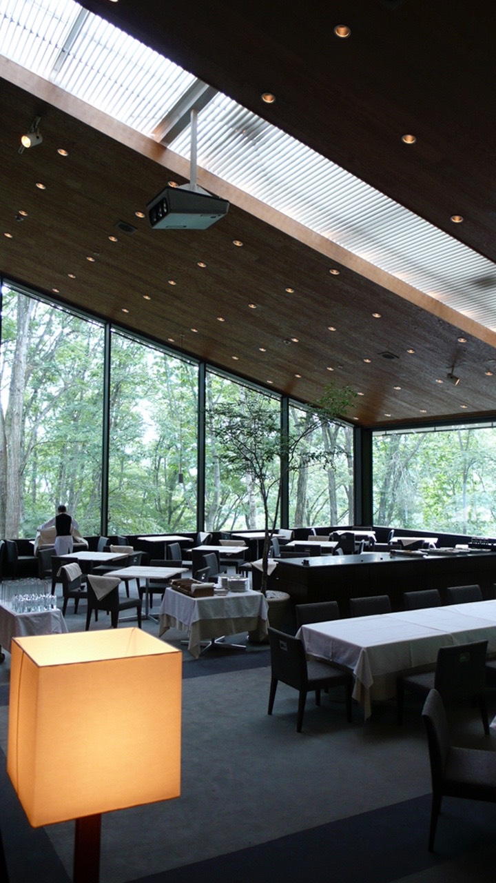  Dining Hall 